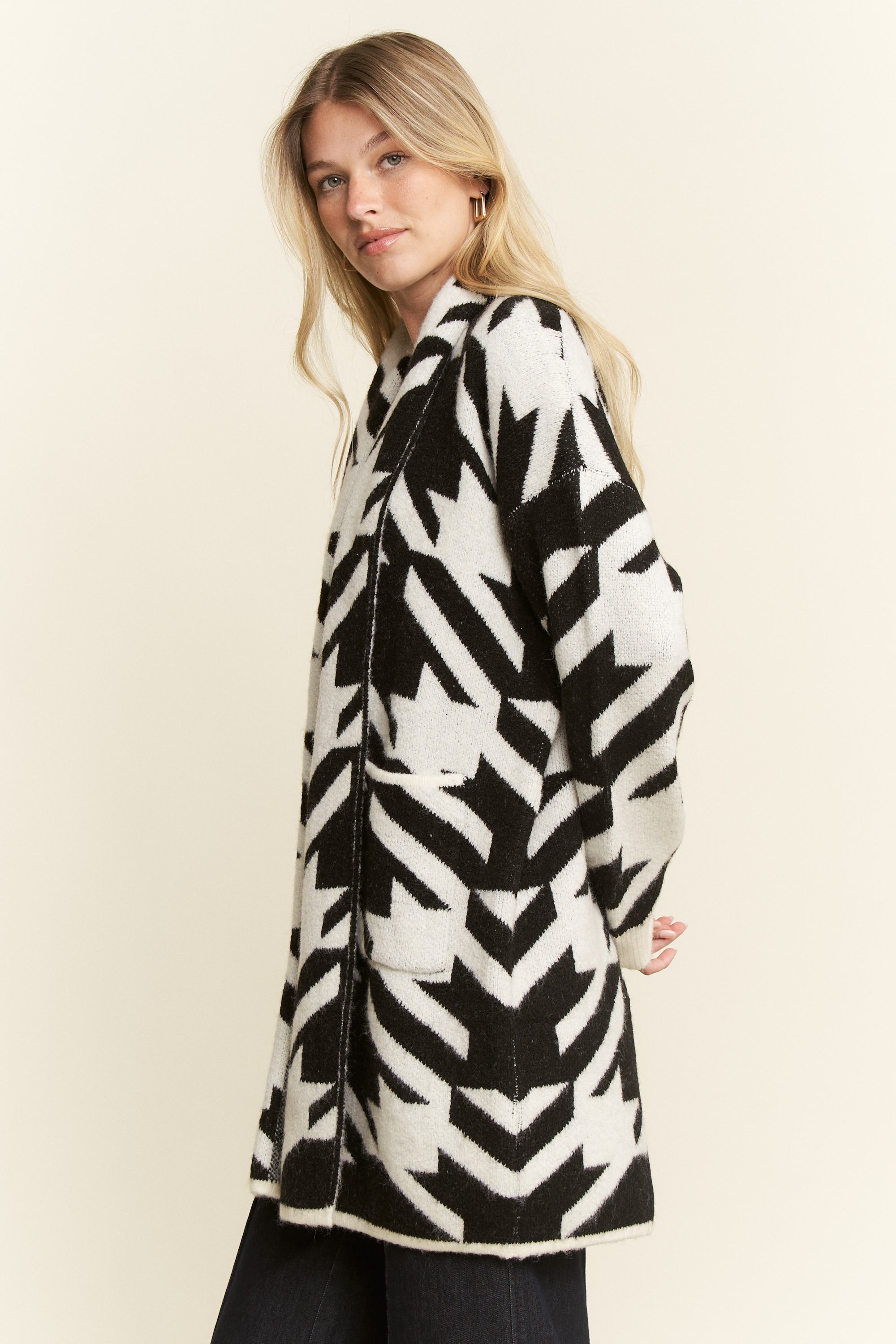 Oversized Houndstooth Cardigan- 2 Colors